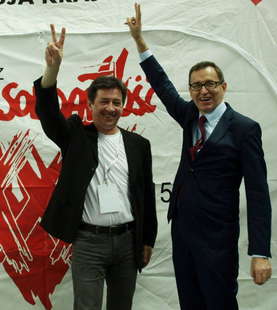 Spotkanie po latach działaczy Bielskiego Komitetu Oporu Społecznego -Jarosław Szarek i Artur Kasprzykowski podczas zjazdu "Solidarnosci" w Płocku
