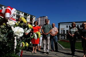 Solidarność złożyła kwiaty przy pomniku Jana Pawła II (3)