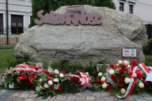 Pomnik „Solidarności” na 41. rocznicę Sierpnia