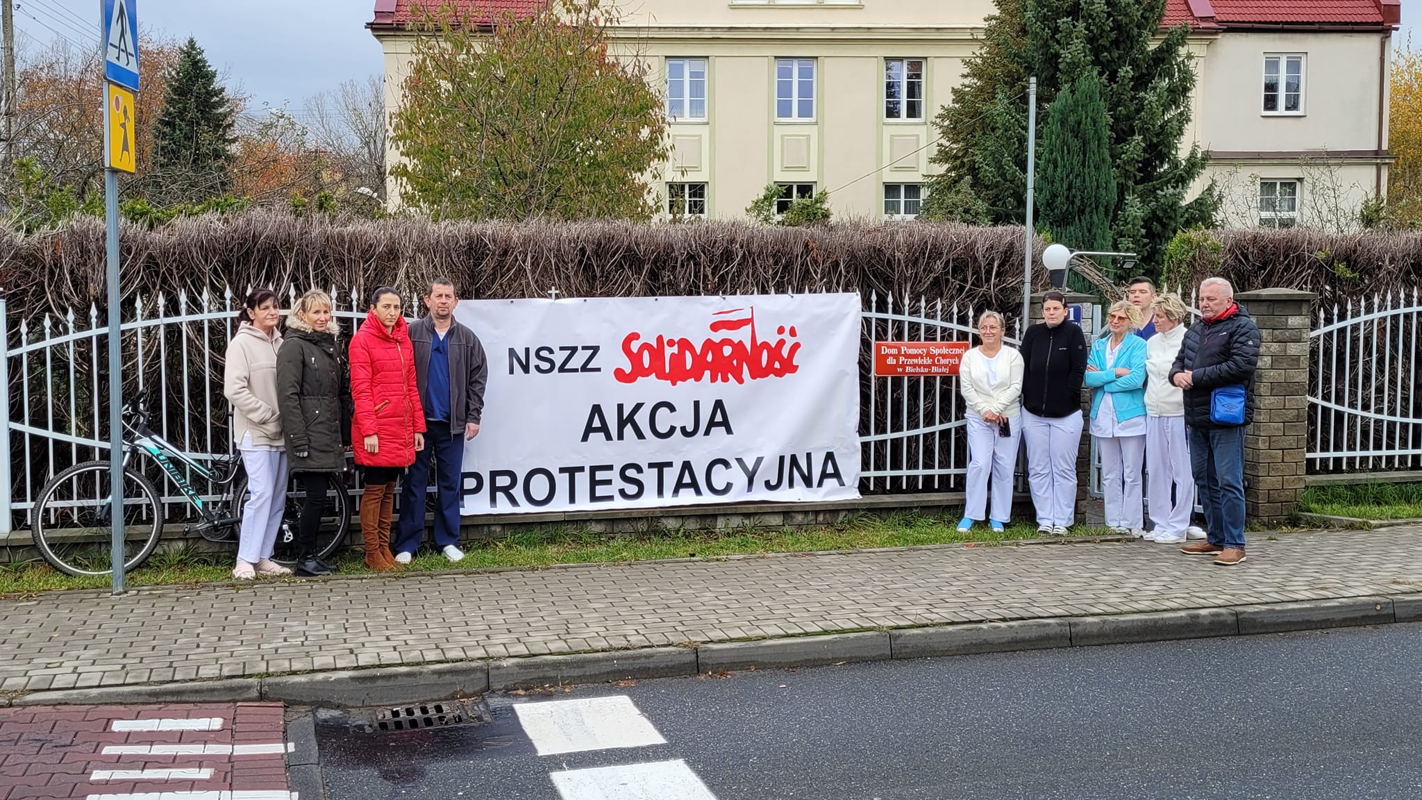 Kolejna akcja protestacyjna w Domu Pomocy Społecznej w Komorowicach