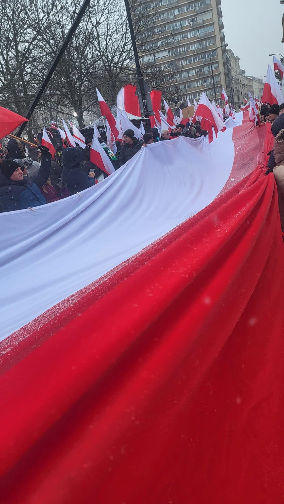 Materiał filmowy z Marszu Wolnych Polaków – Warszawa 11.01.2024r.