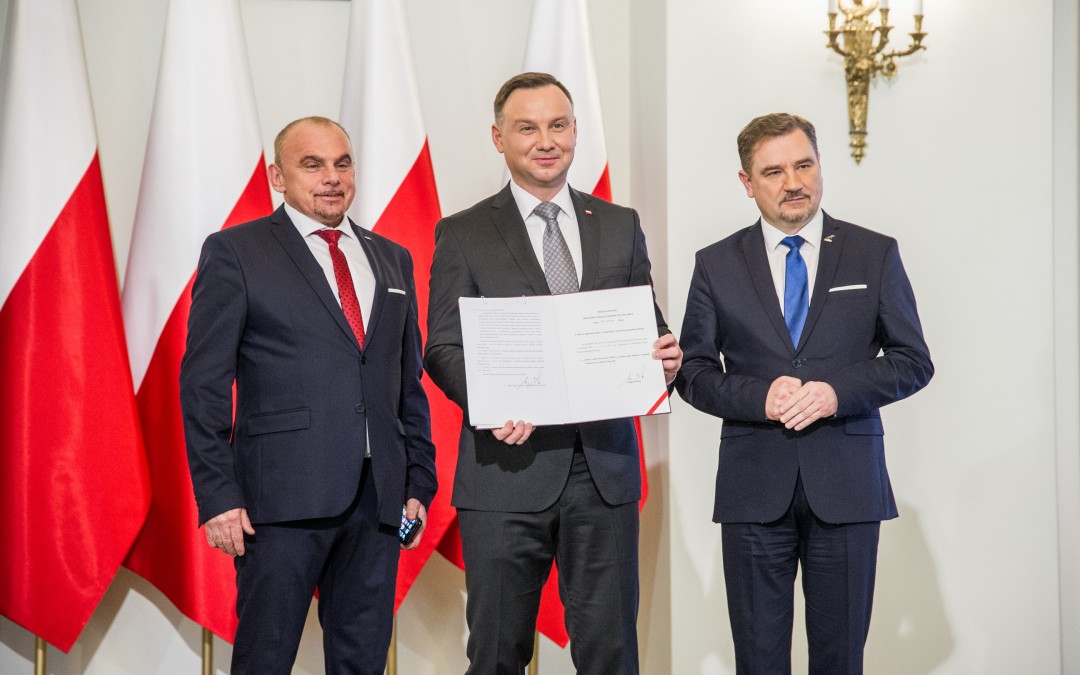 Prezydent Andrzej Duda podpisał ustawę o ograniczeniu handlu w niedzielę