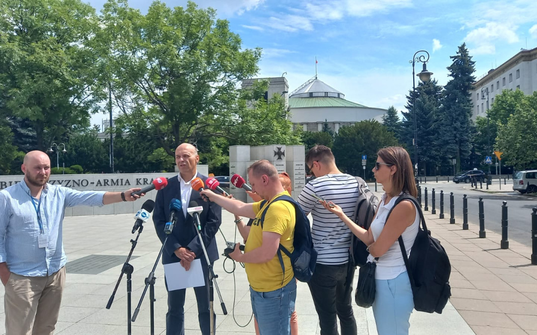 Biedronka czy Lidl otwarte w każdą niedzielę to dramat lokalnych sklepów. PiH: część z nich sobie nie poradzi.