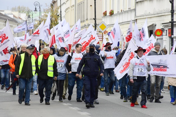 12% podwyżki dla wszystkich!