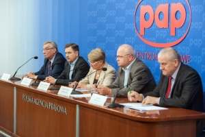 Przełomowe porozumienie związkowców i pracodawców