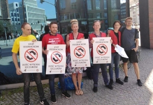 Mediacje trwają, Amazon daje podwyżki