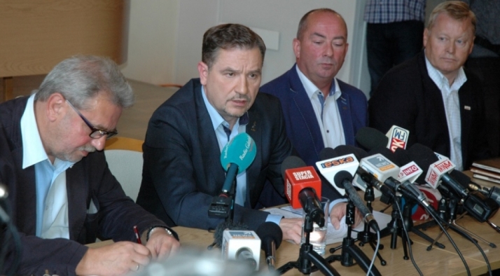 Związek murem za przewodniczącym