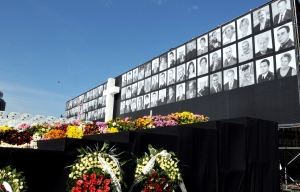 Pomnik w 96 miesięcznicę