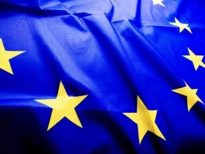 Podstawą powinna być umowa na czas nieokreślony