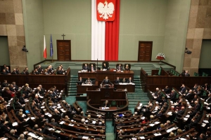 Posłów nie interesuje głos obywateli