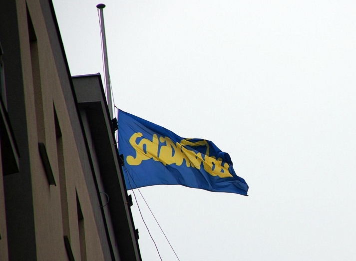 Flaga &quot;S&quot; w barwach Ukrainy zawisła w Gdańsku