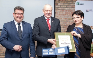 Kazimierz Grajcarek uhonorowany tytułem &quot;Człowiek Roku Wydawnictwa Górniczego&quot;