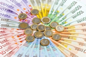 Stawka za godzinę pracy Polaka jedną z najniższych w Europie